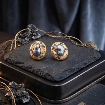 GOLDEN ROUND PEARL EARRINGS