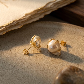 PETITE PEARL EARRINGS